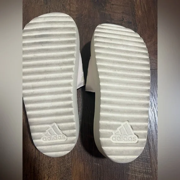 Adidas Adilette Platform Sandal - Picture 5 of 6